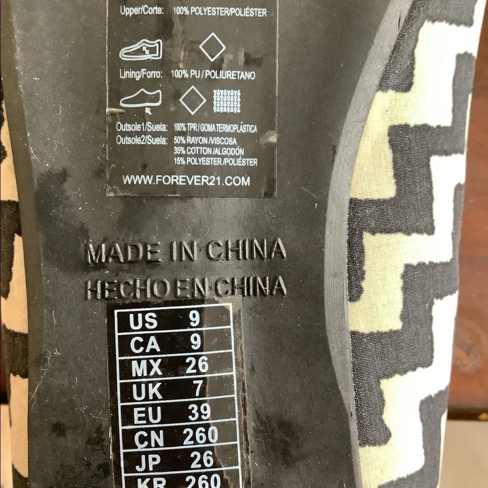 FOREVER 21 | Shoes - Picture 9 of 9